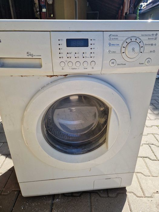 Masina de spalat haine LG