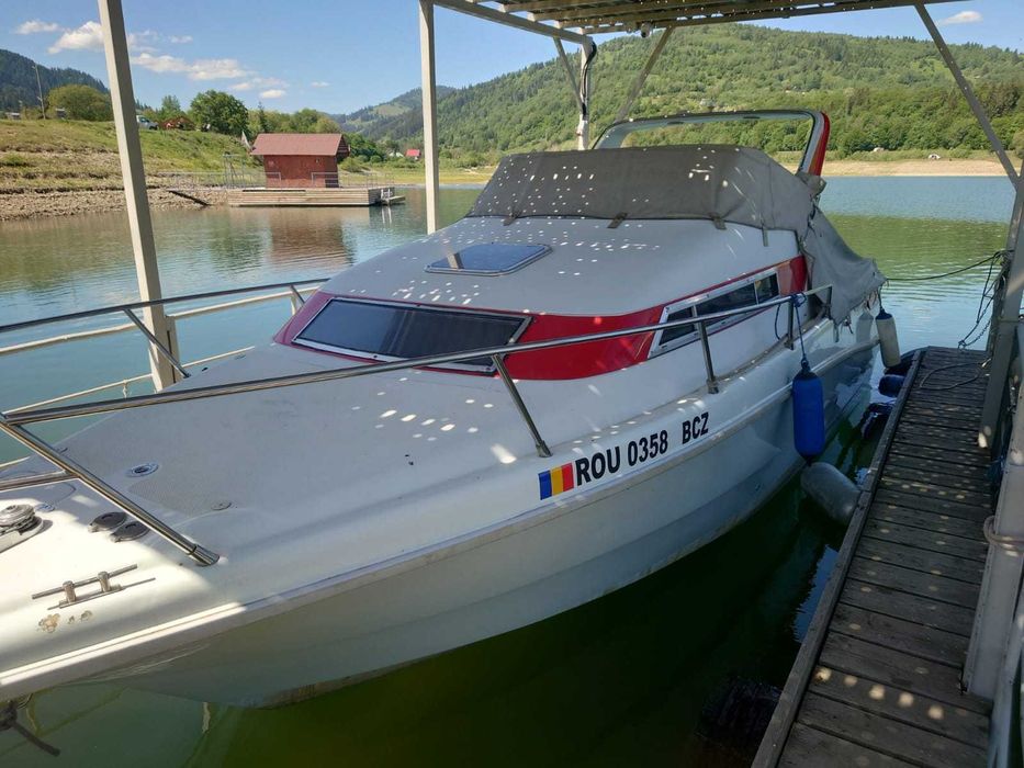 BARCA GOBBI 23 CABIN , 2 motoare Volvo Penta 214 KW an 2005 variante auto