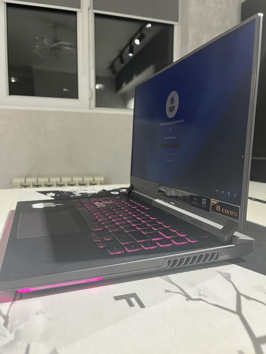 Продаю Ноутбук Rog strix