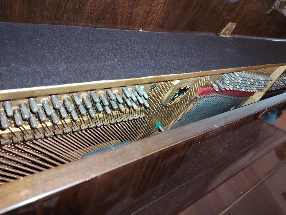 Pianina Petrof in stare impecabila tehnic si estetic