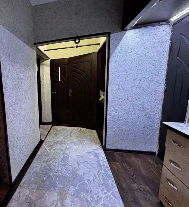 Код 848  Продается 3/3/5 ком квартира куйлюк массив 5