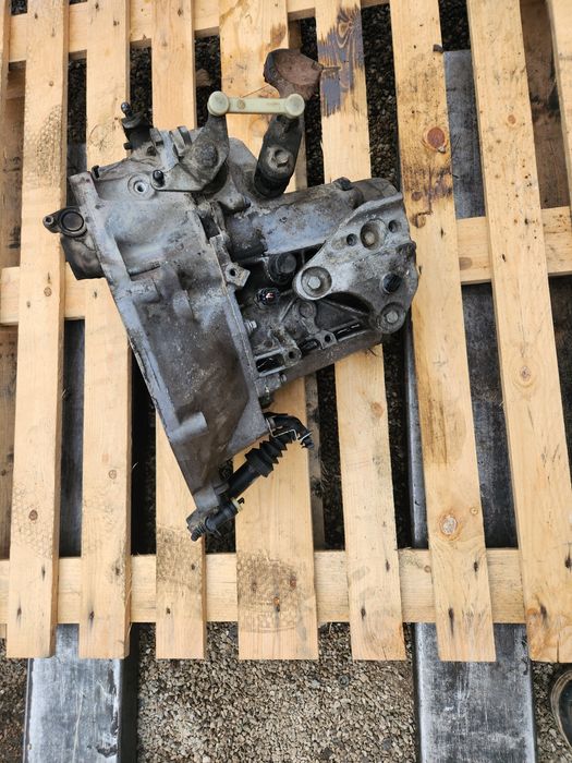 Скоростна кутия за пежо 207 1.6 16в 120 коня