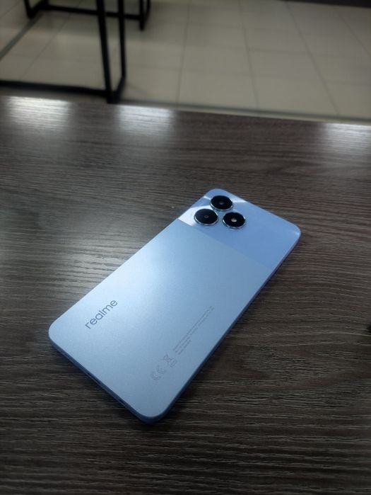 Телефон Realme note 50