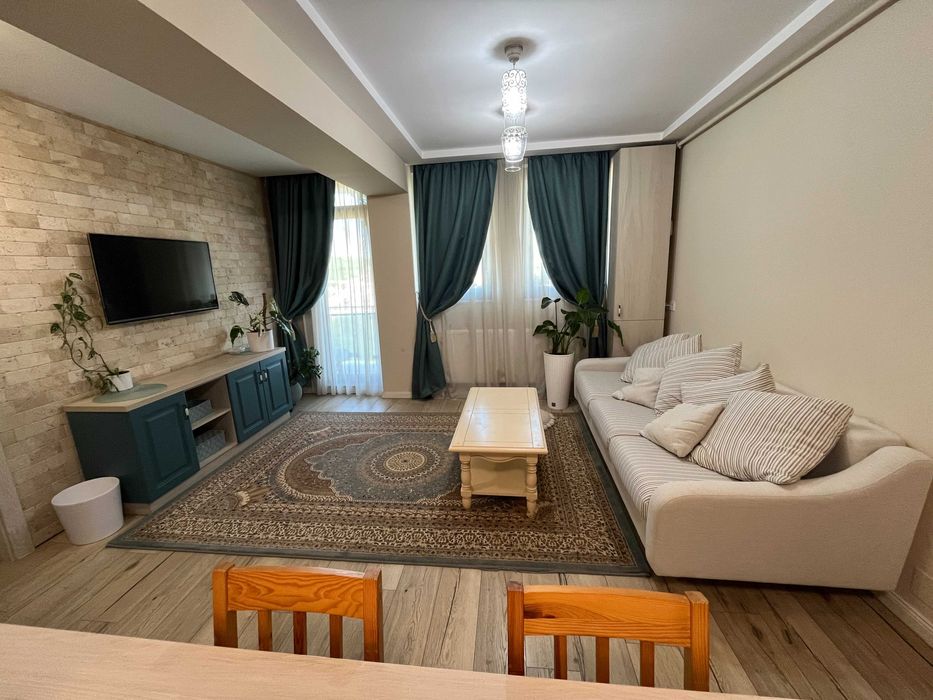 Apartament cu 3 camere de inchiriat, Borhanci, parcare subterana, balcon panoramic, 10 minute de centru