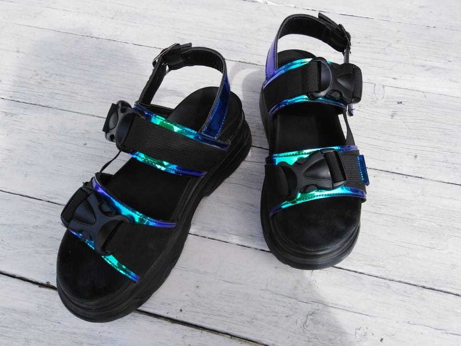 Женские летние сандали