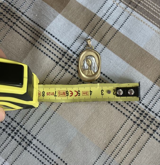 Златна висуска Богородица 14к.,3,23гр.