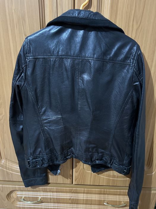 Jachetă piele nouă cumpărată din Italia mărime S