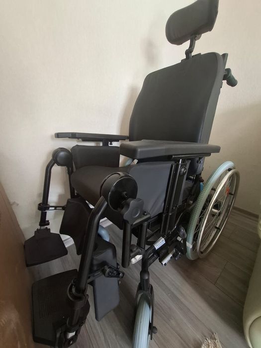 Инвалидная коляска