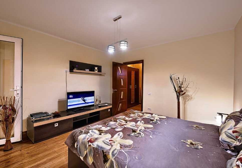 Дава се под наем Двустаен апартамент в Пловдив, Христо Смирненски - 65 кв.м за 250 € - Снимка #1