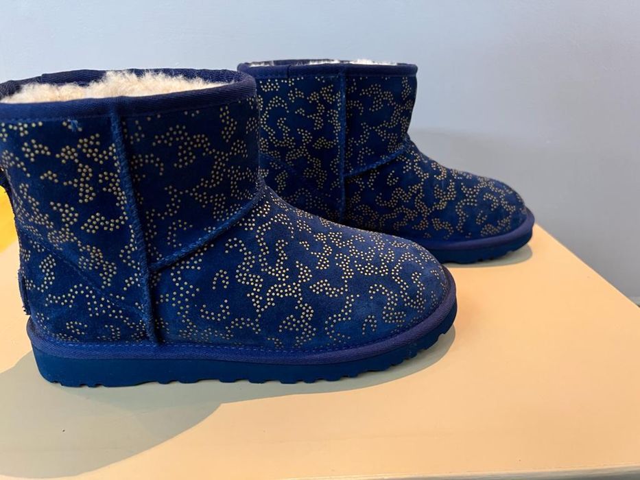 UGG, marime 36, conditie 10/10, nepurtate, noi, cu eticheta