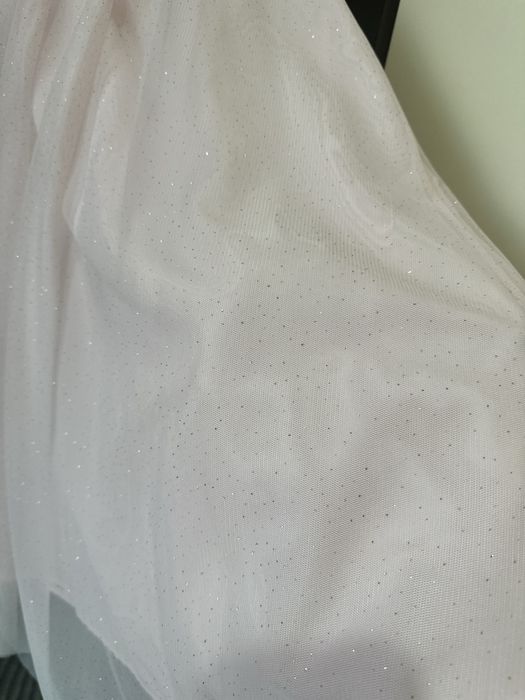 Продается платье, 7 лет, в отличном состоянии