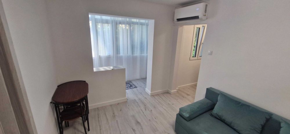 Inchiriez apartament,Trivale2 scoala 13, piata,statie , mobilat Nou,Ac