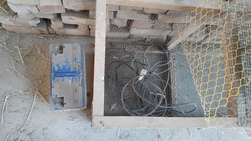 Инкубатор сотилади