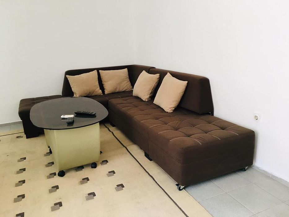 Дава се под наем Двустаен апартамент в Бургас, Възраждане - 65 кв.м за 331.5 € - Снимка #1