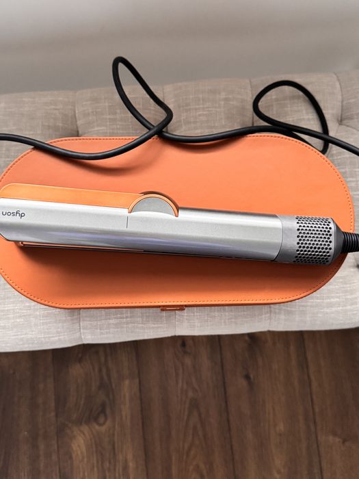 Dyson Airstrait 2024 г.