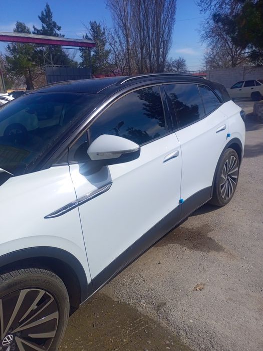 Срочно продаю volkswagen 2021