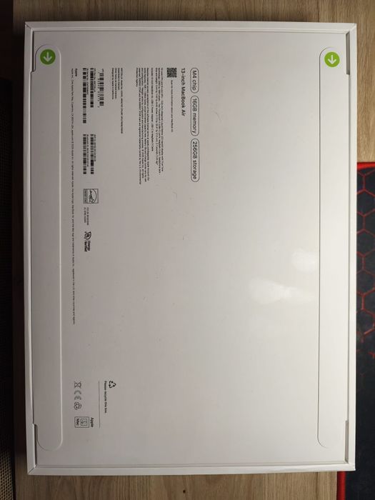 Macbook Air 13 M4 chip 256 Gb Midnight