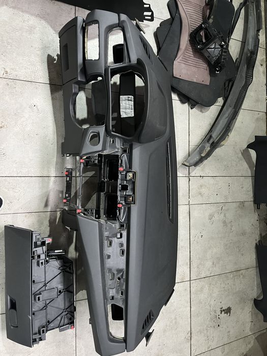 Арматурно табло бмв ф46 гран тоурер ( armaturno tablo bmw f46 gran tou