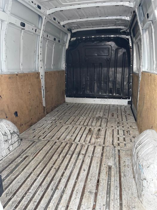 Mutari, transport mobila, debarasari apartamente,case