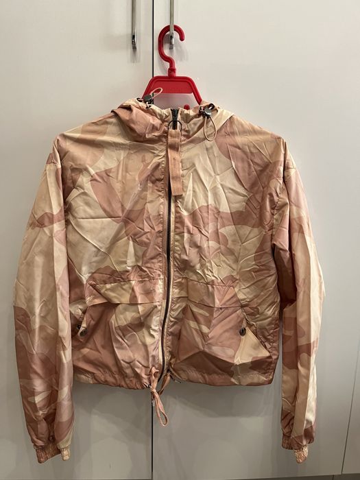 Дамско яке bershka