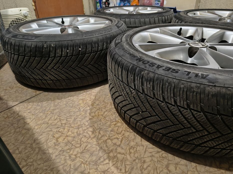 Оригинални джанти с гуми VW Passat CC 17"