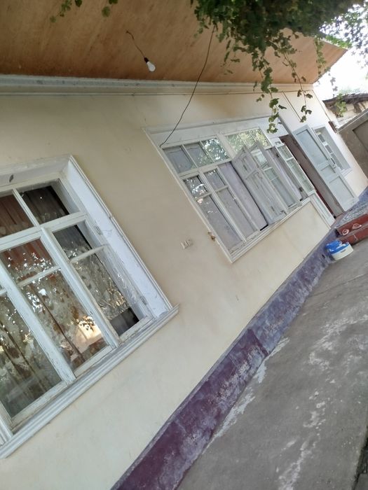 Xovli sotiladi Qibray tumani Salar shaharchasida