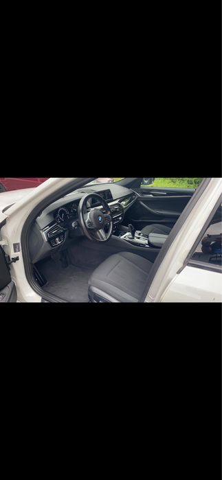 BMW 520d Touring G31 M Paket / Automat / Navi / Încălzire scaune / Fără accident