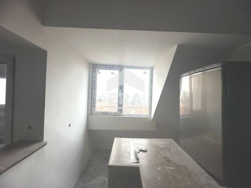 Продава се Многостаен апартамент в Русе, Дружба 2 - 90 кв.м за 834 €/кв.м - Снимка #7