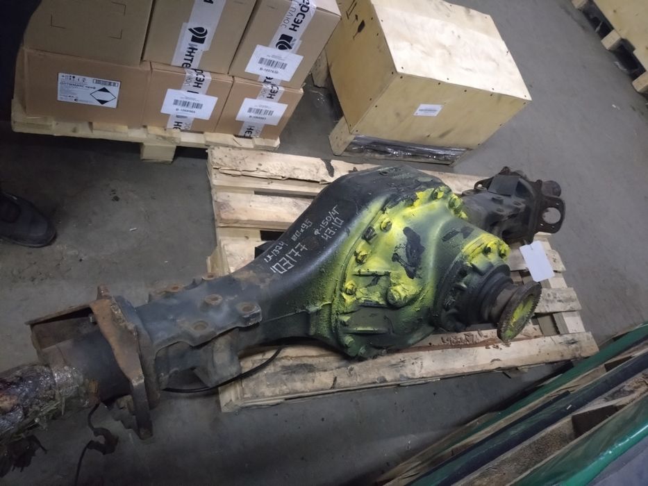 Продам задний мост