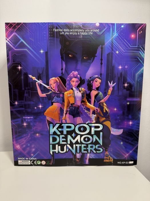 Papusi Muzicale K-Pop Demon Hunters - Huntrix!