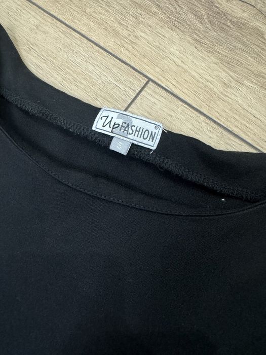 Черна спортна рокля