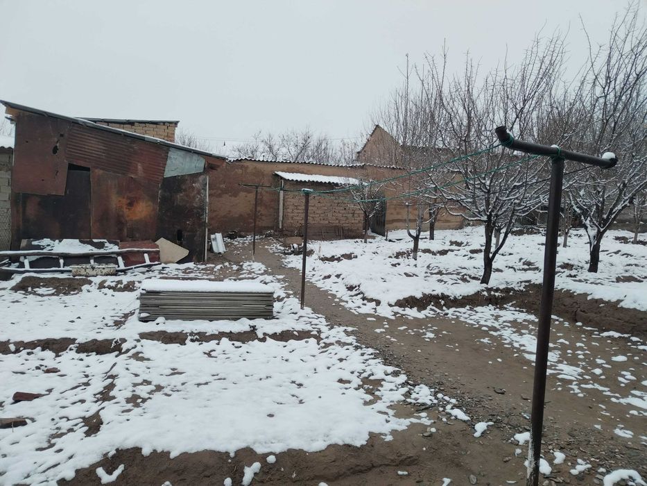 hovli sotiladi, 2xonali