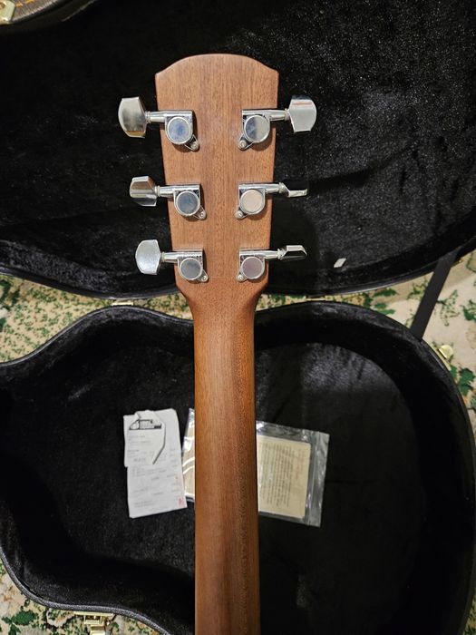 Электроакустическая гитара Alvarez