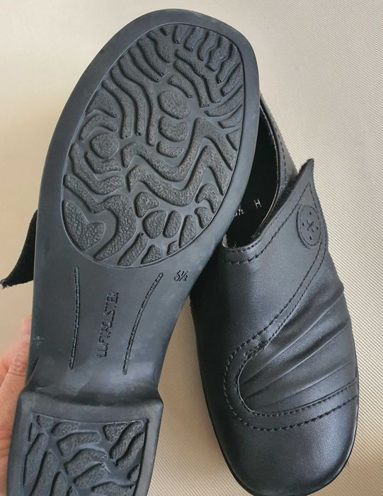 Кожени обувки Hush Puppies