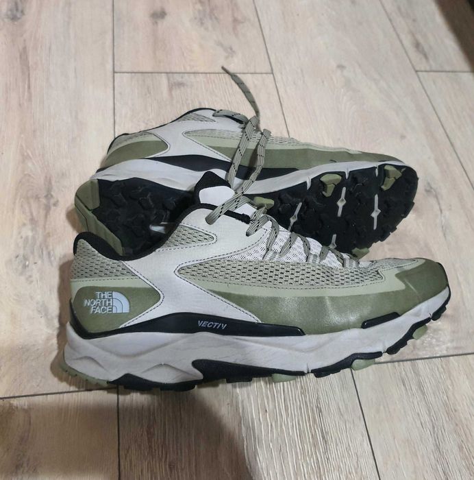 Туристически обувки The North Face