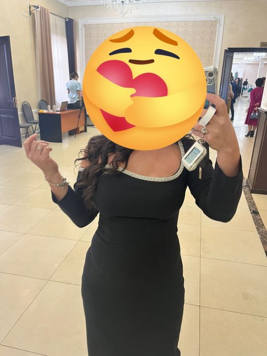 Продам шикарные платья 44/46 размер