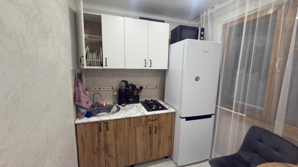 Продается 2 ком. квартира мкр ЖБ