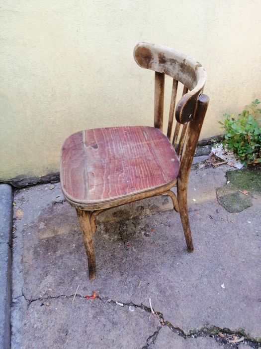 Sacun lemn thonet vintage pt reconditionat