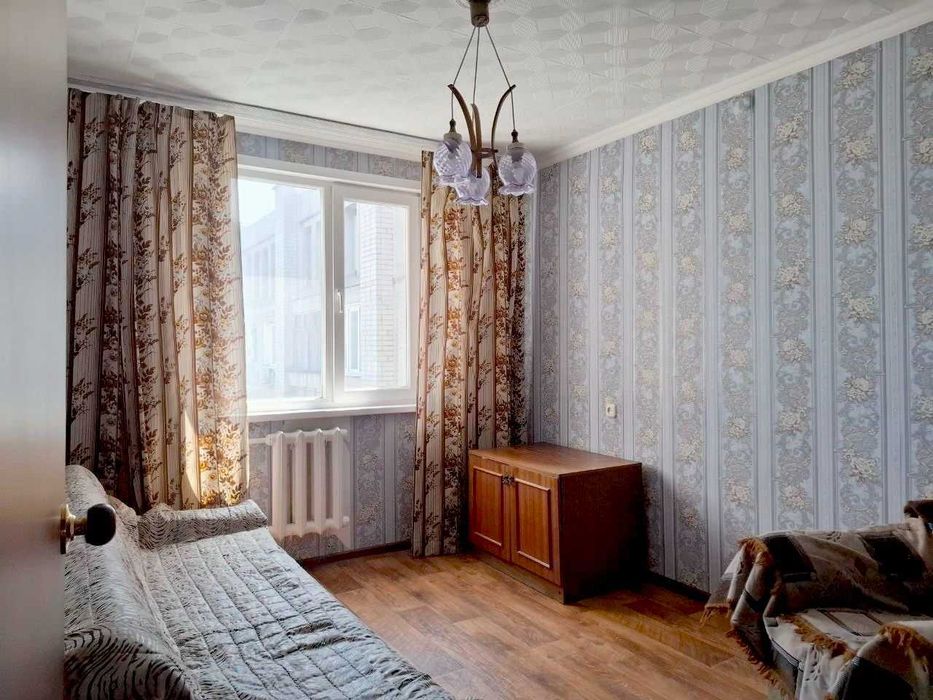 В продаже 4-комнатная квартира.