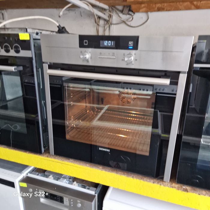 Фурна за вграждане SIEMENS
