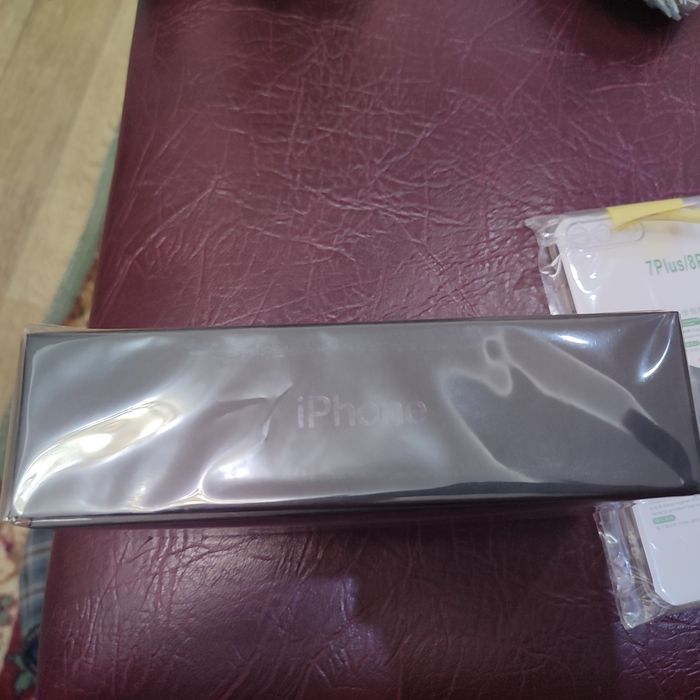 Iphone 8, новый, не распечатанный