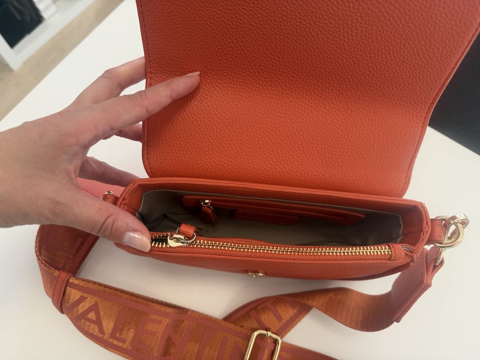 Дамска чанта Valentino