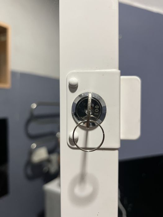 Икеа зеркало продам