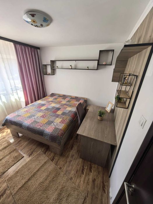 Proprietar, închiriez apartament 2 camere decomandat,  56mp, etaj 1/9, Bd. Iuliu Maniu 67, Metrou Gorjului (2 min), 549 €