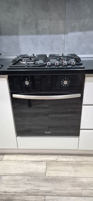 Продам духовой шкаф