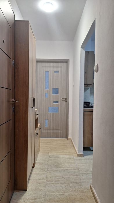 Inchiriez 2 camere Galeriile Soveja Constanta lângă Profi