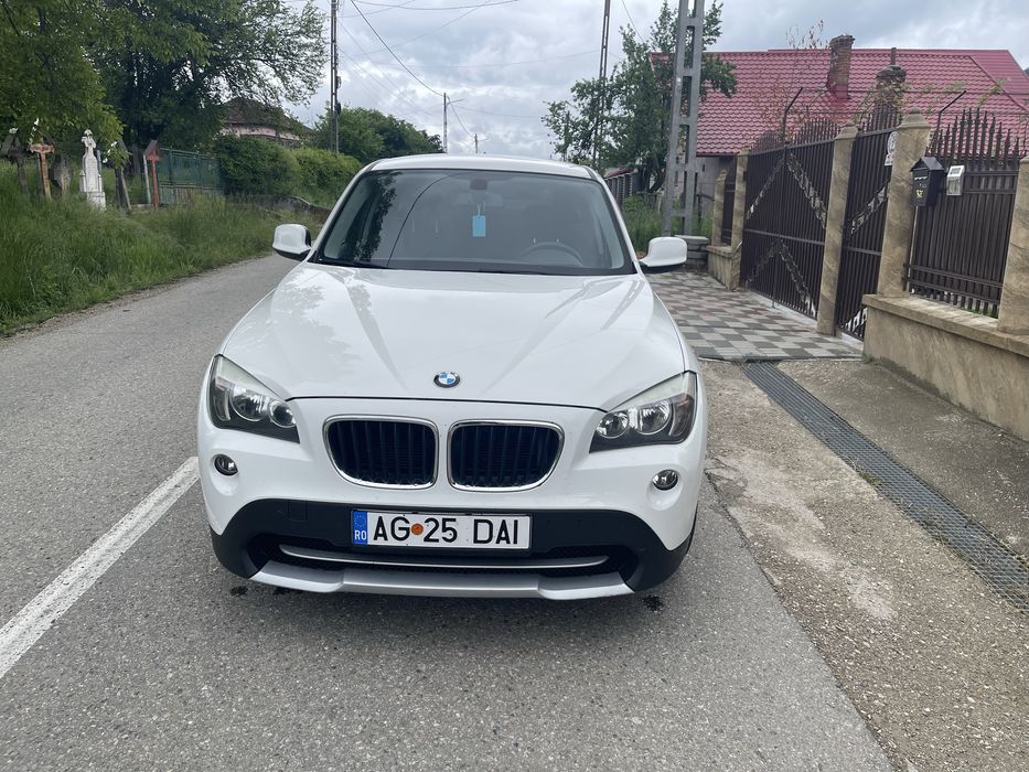 BMW X1 E84 xDrive 20D – 177 CP – 4x4 – Euro 5 – Întreținută foarte bine - primul proprietar pe tara