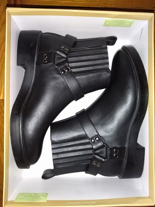 Женские сапожки DIVIDED H&M натуральная кожа