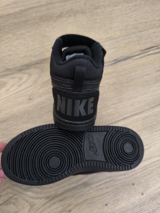 Nike Borough Mid Hight mărimea 28,5