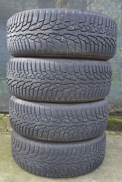205 55 R16 Nokian iarna+ jante otel Toyota  impecabile,import Germania